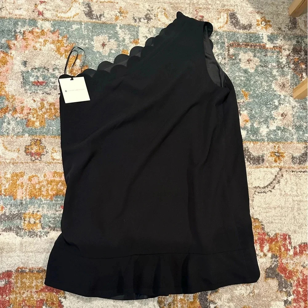 One-shoulder, scalloped dress. Victoria Beckham for Target. NWT. Size 3XL. - Picture 2 of 3